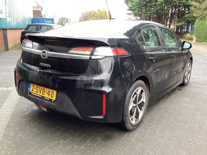 Opel Ampera 1.4 16V Samochód uszkodzony (2013, Czarny)