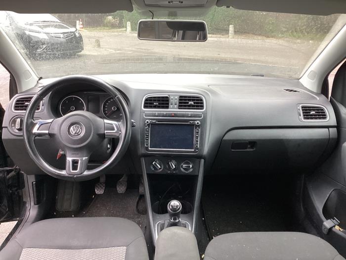 Volkswagen Polo V 1.2 TDI 12V BlueMotion Schadevoertuig (2013, Zwart)