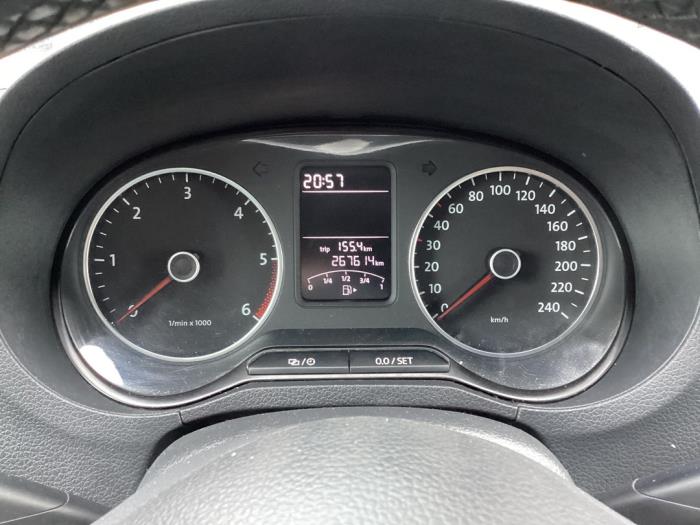 Volkswagen Polo V 1.2 TDI 12V BlueMotion Schadevoertuig (2013, Zwart)