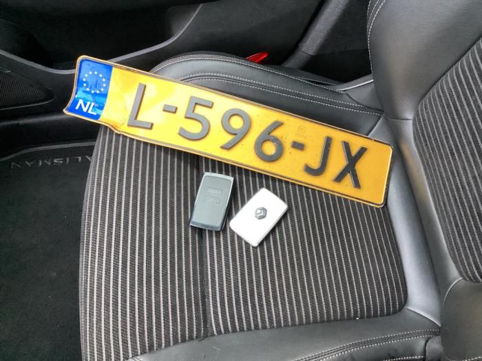 Renault Talisman Estate 1.6 dCi 130 Skadat fordon (2018, BLAUW)