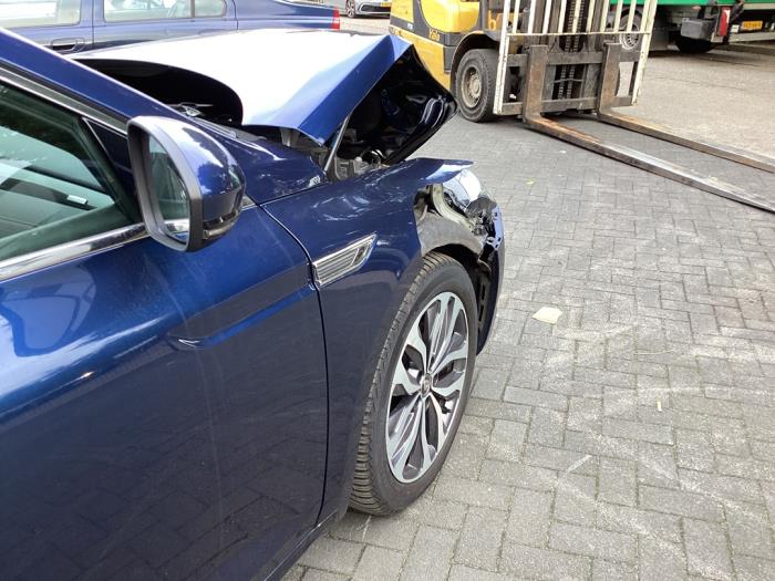 Renault Talisman Estate 1.6 dCi 130 Skadat fordon (2018, BLAUW)