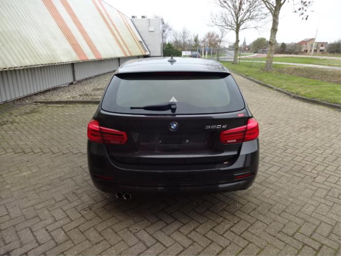 BMW 3 serie Touring 320d 2.0 16V EfficientDynamicsEdition Samochód złomowany (2015, Brazowy)