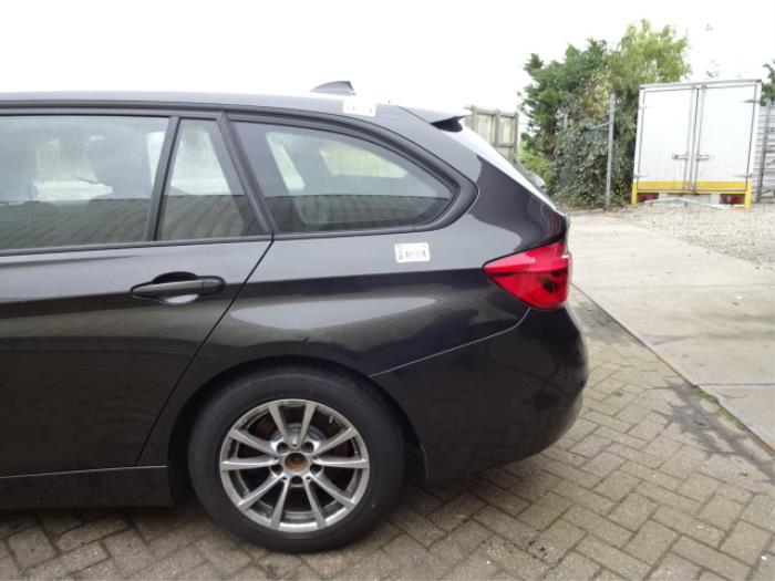 BMW 3 serie Touring 320d 2.0 16V EfficientDynamicsEdition Samochód złomowany (2015, Brazowy)