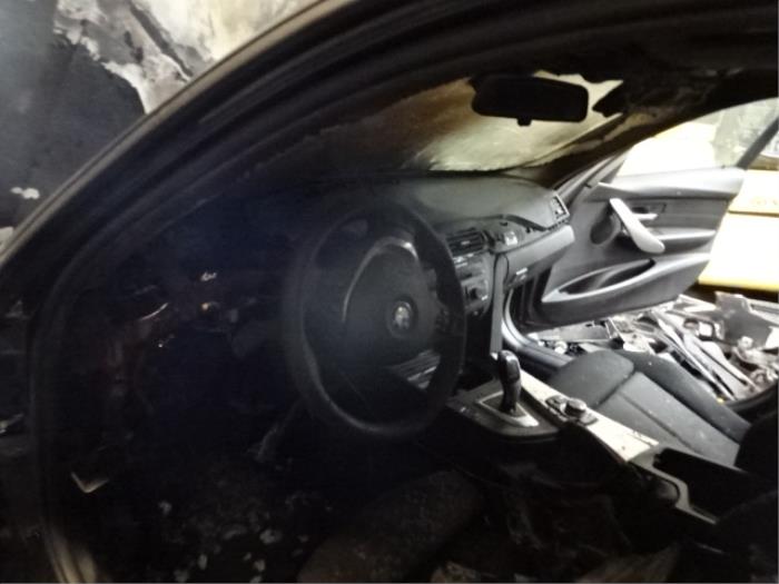 BMW 3 serie Touring 320d 2.0 16V EfficientDynamicsEdition Samochód złomowany (2015, Brazowy)