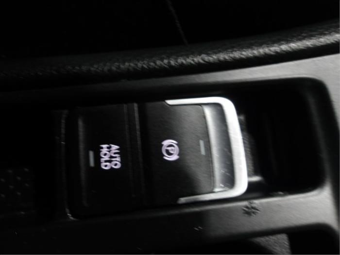 Volkswagen Golf VII 1.0 TSI 12V BlueMotion Sloopvoertuig (2019, Metallic, Zilvergrijs)