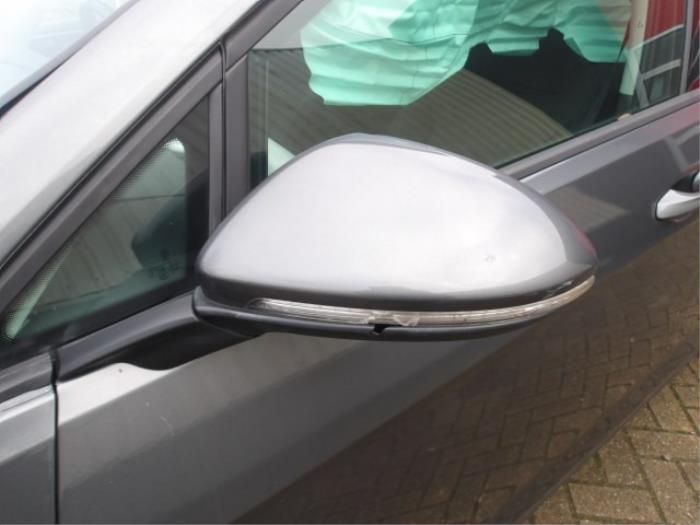 Volkswagen Golf VII 1.0 TSI 12V BlueMotion Sloopvoertuig (2019, Metallic, Zilvergrijs)