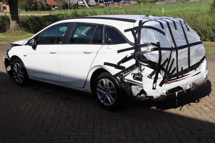 Opel Astra K Sports Tourer 1.2 Turbo 12V Samochód złomowany (2022, Bialy)