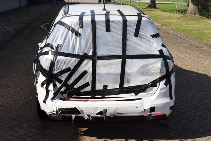 Opel Astra K Sports Tourer 1.2 Turbo 12V Samochód złomowany (2022, Bialy)