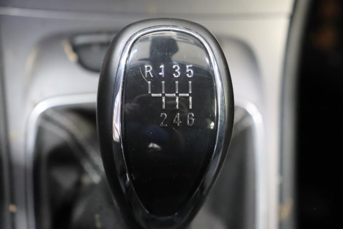 Opel Astra K Sports Tourer 1.2 Turbo 12V Samochód złomowany (2022, Bialy)