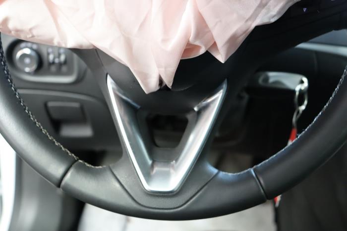 Opel Astra K Sports Tourer 1.2 Turbo 12V Samochód złomowany (2022, Bialy)