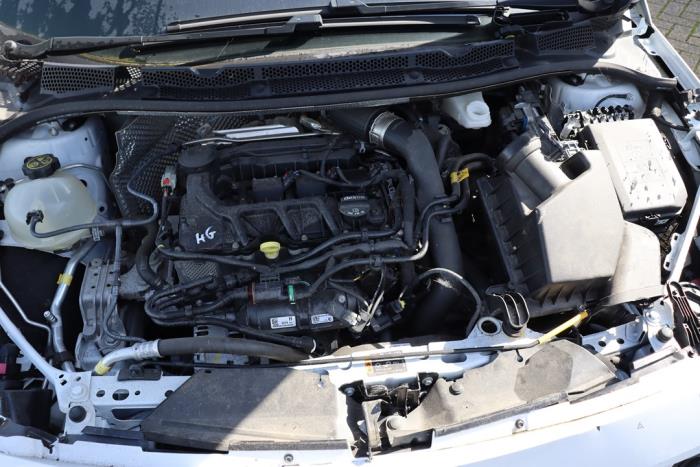 Opel Astra K Sports Tourer 1.2 Turbo 12V Samochód złomowany (2022, Bialy)