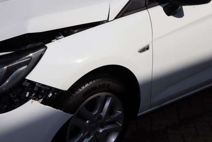 Opel Astra K Sports Tourer 1.2 Turbo 12V Samochód złomowany (2022, Bialy)