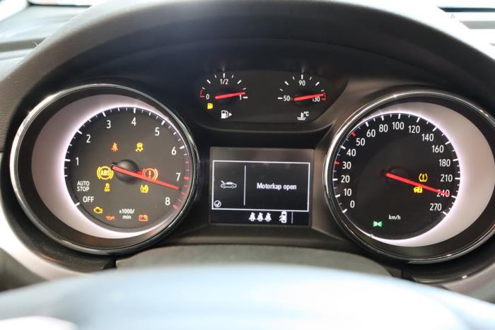 Opel Astra K Sports Tourer 1.2 Turbo 12V Samochód złomowany (2022, Bialy)