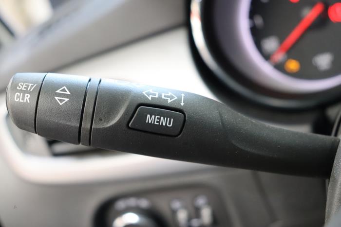 Opel Astra K Sports Tourer 1.2 Turbo 12V Samochód złomowany (2022, Bialy)