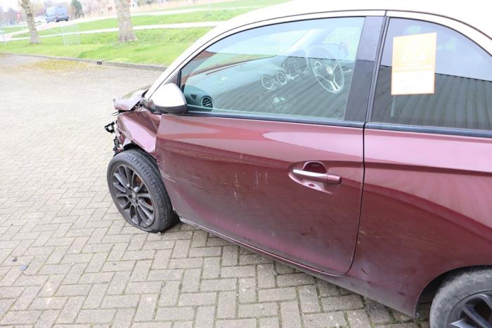 Opel Adam 1.2 16V Skrotfordon (2015, ROOD)