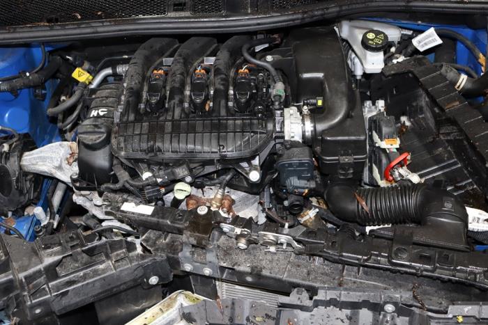 Opel Corsa F 1.2 12V 75 Skrotfordon (2020, BLAUW METALLIC BLAUW)