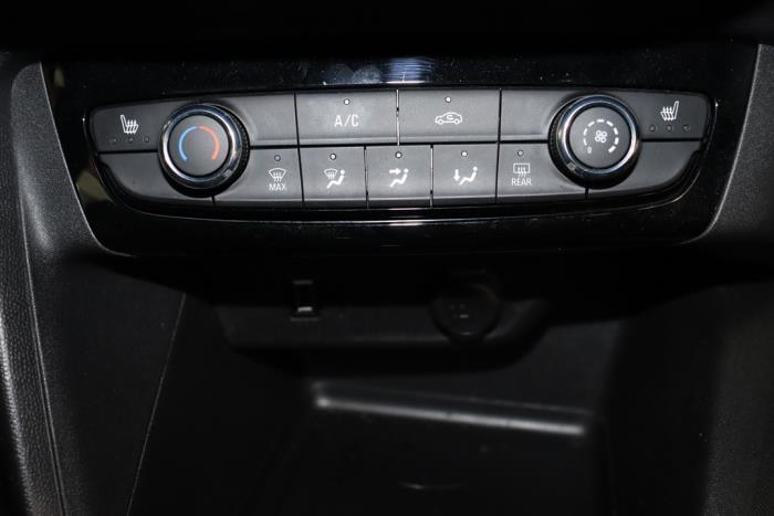 Opel Corsa F 1.2 12V 75 Skrotfordon (2020, BLAUW METALLIC BLAUW)