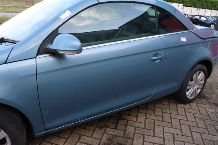 Volkswagen Eos 2.0 FSI 16V Skrotfordon (2006, BLAUW METALLIC BLAUW)