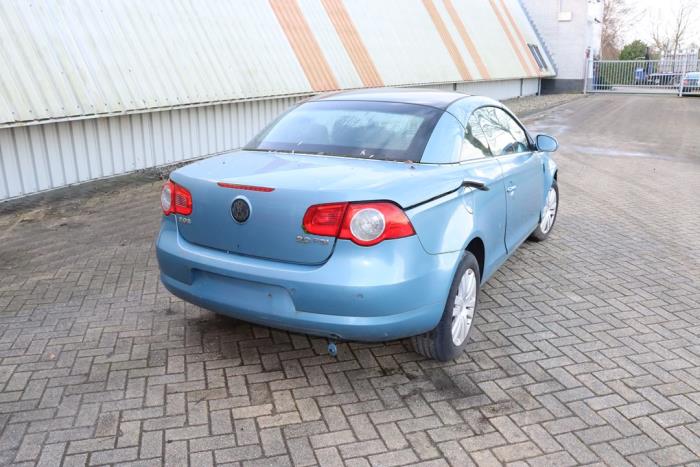 Volkswagen Eos 2.0 FSI 16V Skrotfordon (2006, BLAUW METALLIC BLAUW)