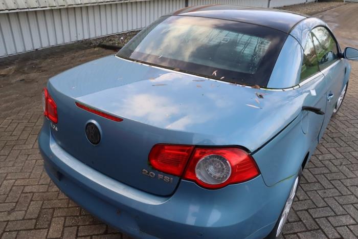 Volkswagen Eos 2.0 FSI 16V Skrotfordon (2006, BLAUW METALLIC BLAUW)