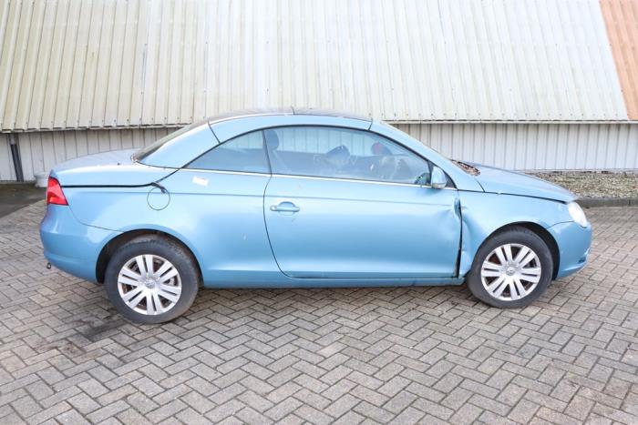 Volkswagen Eos 2.0 FSI 16V Skrotfordon (2006, BLAUW METALLIC BLAUW)