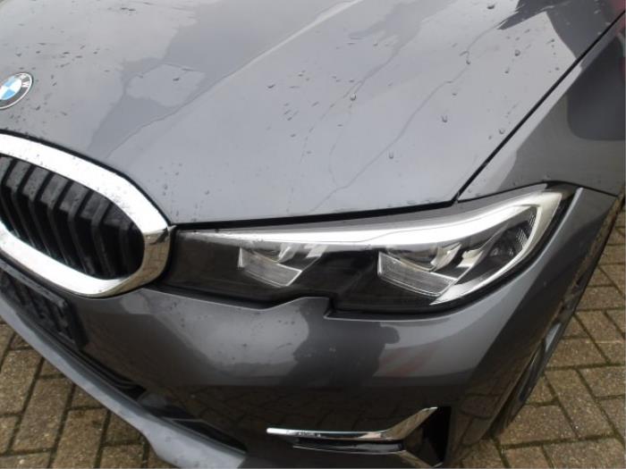 BMW 3 serie Touring 320i 2.0 TwinPower Turbo 16V Skrotfordon (2019, GRIJS METALLIC GRIJS)