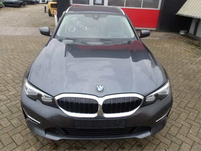 BMW 3 serie Touring 320i 2.0 TwinPower Turbo 16V Skrotfordon (2019, GRIJS METALLIC GRIJS)