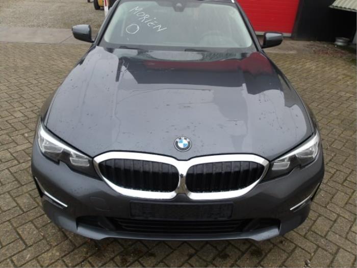 BMW 3 serie Touring 320i 2.0 TwinPower Turbo 16V Skrotfordon (2019, GRIJS METALLIC GRIJS)
