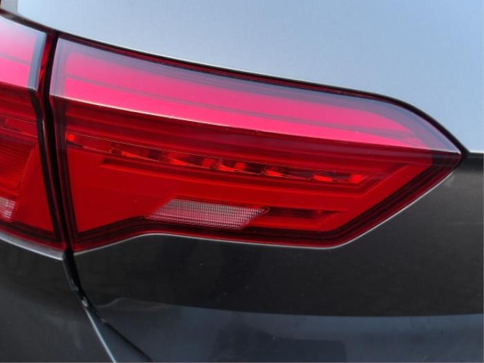 Volkswagen T-Roc I 1.5 TSI Evo BMT 16V Sloopvoertuig (2019, Metallic, Zilvergrijs)