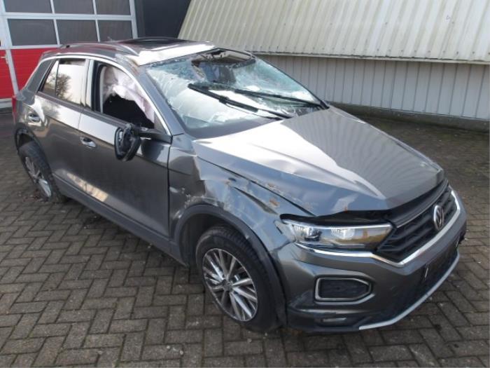 Volkswagen T-Roc I 1.5 TSI Evo BMT 16V Sloopvoertuig (2019, Metallic, Zilvergrijs)