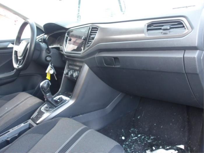 Volkswagen T-Roc I 1.5 TSI Evo BMT 16V Sloopvoertuig (2019, Metallic, Zilvergrijs)