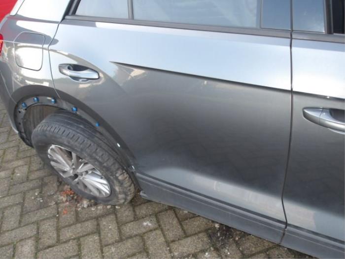 Volkswagen T-Roc I 1.5 TSI Evo BMT 16V Sloopvoertuig (2019, Metallic, Zilvergrijs)