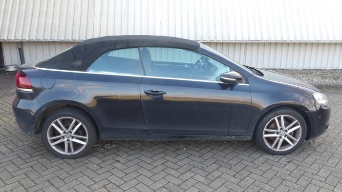 Volkswagen Golf VI Cabrio 1.6 TDI 16V BlueMotion Sloopvoertuig (2011, Metallic, Zwart)
