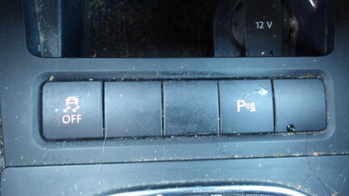 Volkswagen Golf VI Cabrio 1.6 TDI 16V BlueMotion Sloopvoertuig (2011, Metallic, Zwart)