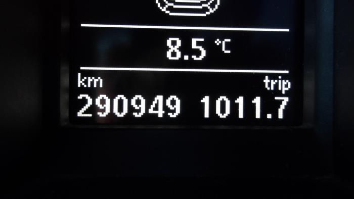 Volkswagen Golf VI Cabrio 1.6 TDI 16V BlueMotion Sloopvoertuig (2011, Metallic, Zwart)