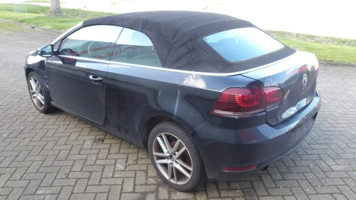 Volkswagen Golf VI Cabrio 1.6 TDI 16V BlueMotion Sloopvoertuig (2011, Metallic, Zwart)