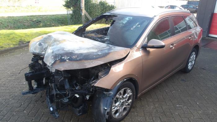 Kia Ceed Sportswagon 1.0i T-GDi 12V 120 Eco-Dynamics+ Sloopvoertuig (2022, Bruin)