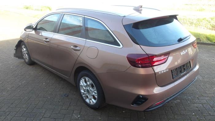 Kia Ceed Sportswagon 1.0i T-GDi 12V 120 Eco-Dynamics+ Sloopvoertuig (2022, Bruin)