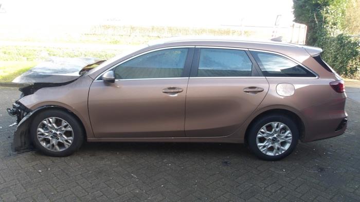 Kia Ceed Sportswagon 1.0i T-GDi 12V 120 Eco-Dynamics+ Sloopvoertuig (2022, Bruin)