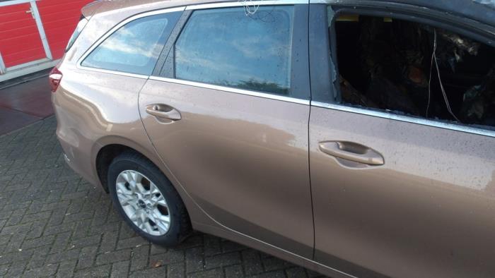 Kia Ceed Sportswagon 1.0i T-GDi 12V 120 Eco-Dynamics+ Sloopvoertuig (2022, Bruin)