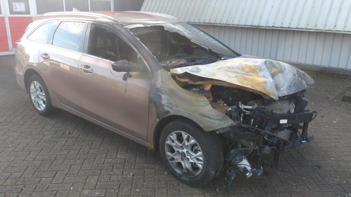 Kia Ceed Sportswagon 1.0i T-GDi 12V 120 Eco-Dynamics+ Sloopvoertuig (2022, Bruin)