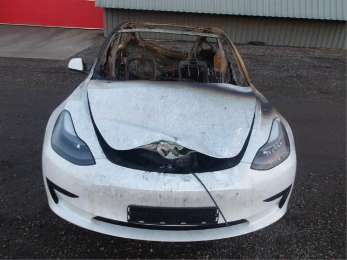 Tesla Model 3 Standard RWD Plus 60 kWh Sloopvoertuig (2021, Wit)