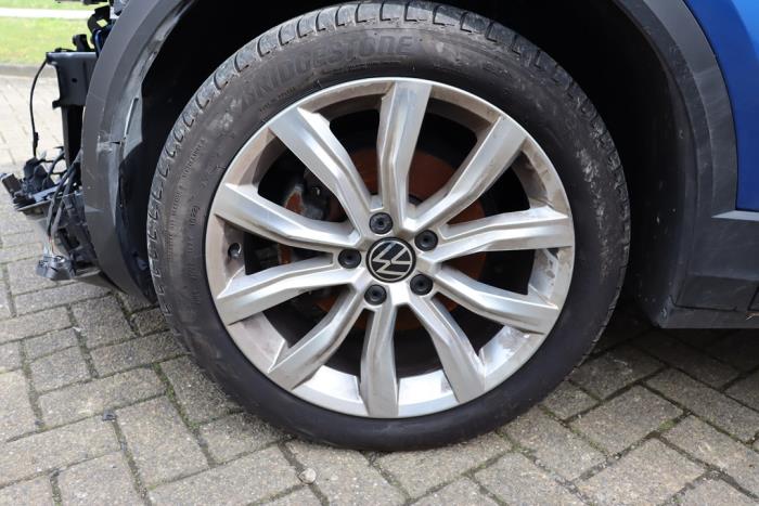 Volkswagen T-Roc I 1.5 TSI Evo BMT 16V Sloopvoertuig (2021, Metallic, Blauw)