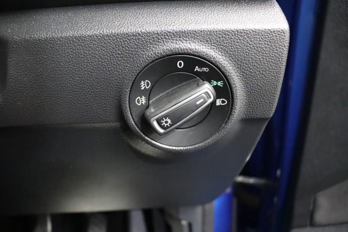 Volkswagen T-Roc I 1.5 TSI Evo BMT 16V Sloopvoertuig (2021, Metallic, Blauw)