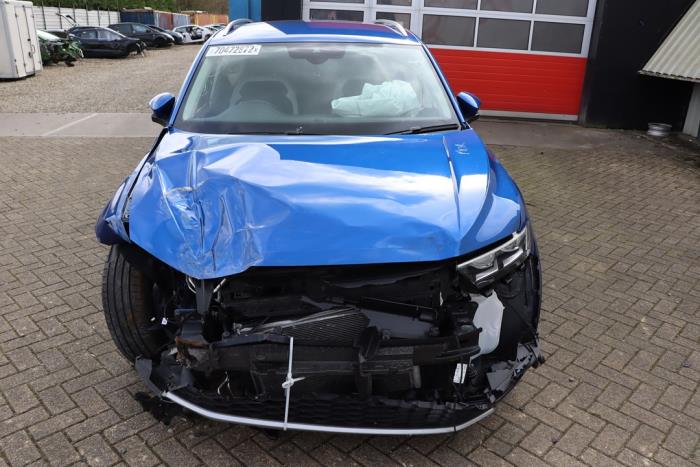 Volkswagen T-Roc I 1.5 TSI Evo BMT 16V Sloopvoertuig (2021, Metallic, Blauw)