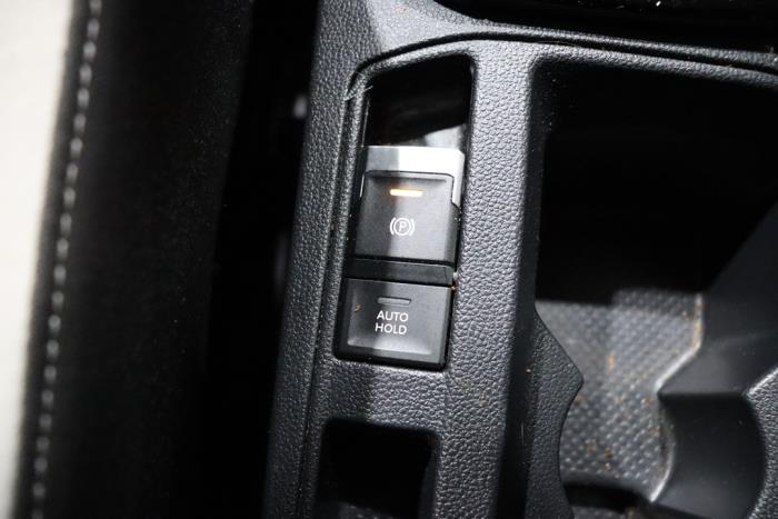 Volkswagen T-Roc I 1.5 TSI Evo BMT 16V Sloopvoertuig (2021, Metallic, Blauw)