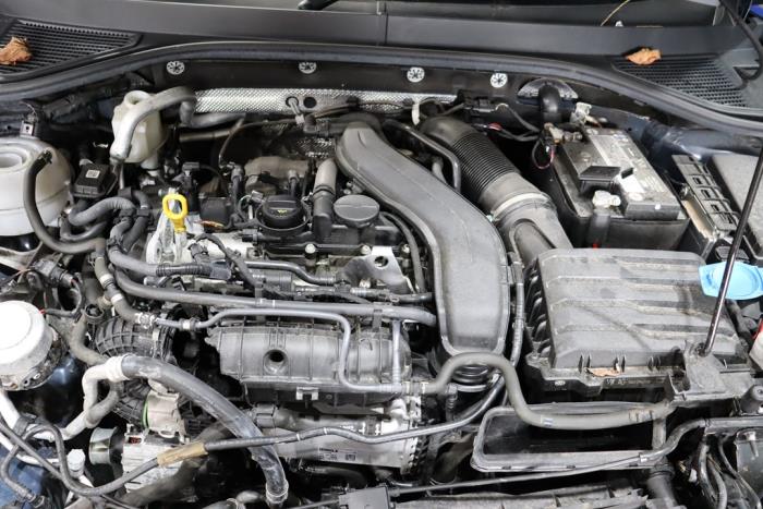 Volkswagen T-Roc I 1.5 TSI Evo BMT 16V Sloopvoertuig (2021, Metallic, Blauw)