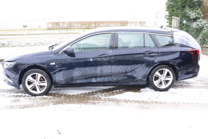 Opel Insignia Sports Tourer 1.5 Turbo 16V 165 Sloopvoertuig (2020, Blauw)