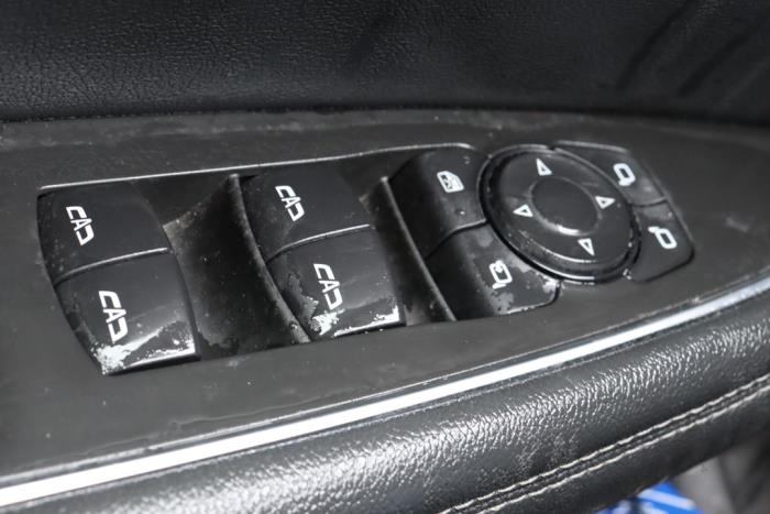 Opel Insignia Sports Tourer 1.5 Turbo 16V 165 Sloopvoertuig (2020, Blauw)