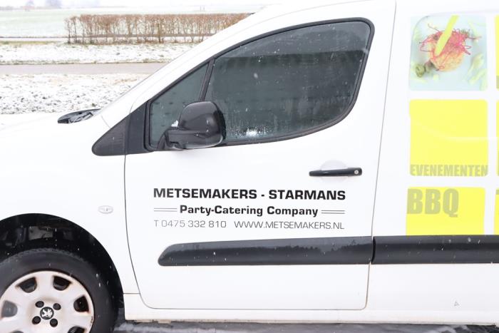 Peugeot Partner 1.6 HDI 75 Phase 2 Skrotfordon (2015, NIET VAN TOEPASSING)